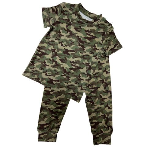 short sleeve 2pc bamboo pajama set with an all over army camouflage print 