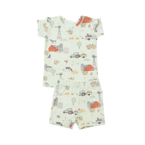 Green short set with animals and barns