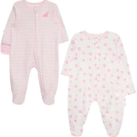 group picture of the two footies. 